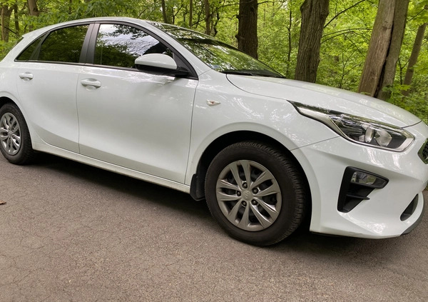 Kia Ceed cena 56900 przebieg: 61000, rok produkcji 2019 z Poznań małe 631